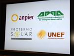 El sector de las energías renovables español se siente estafado por el Ministerio de Industria.
